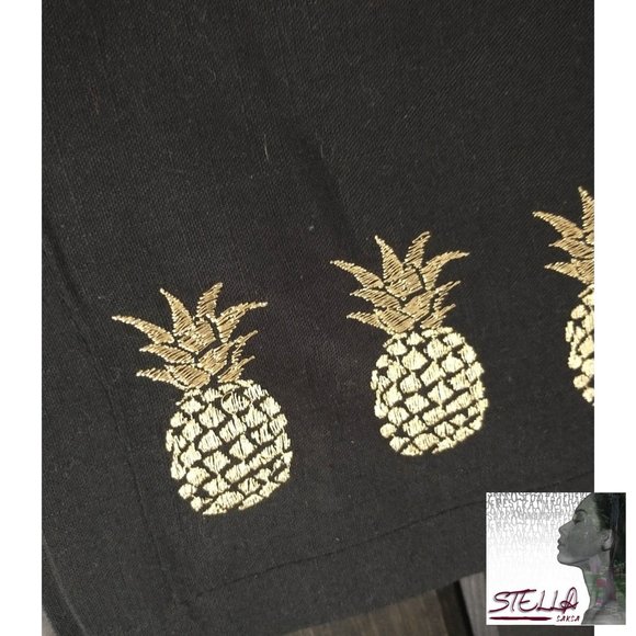 🍒 DII Pineapple Table Runner - Picture 2 of 5
